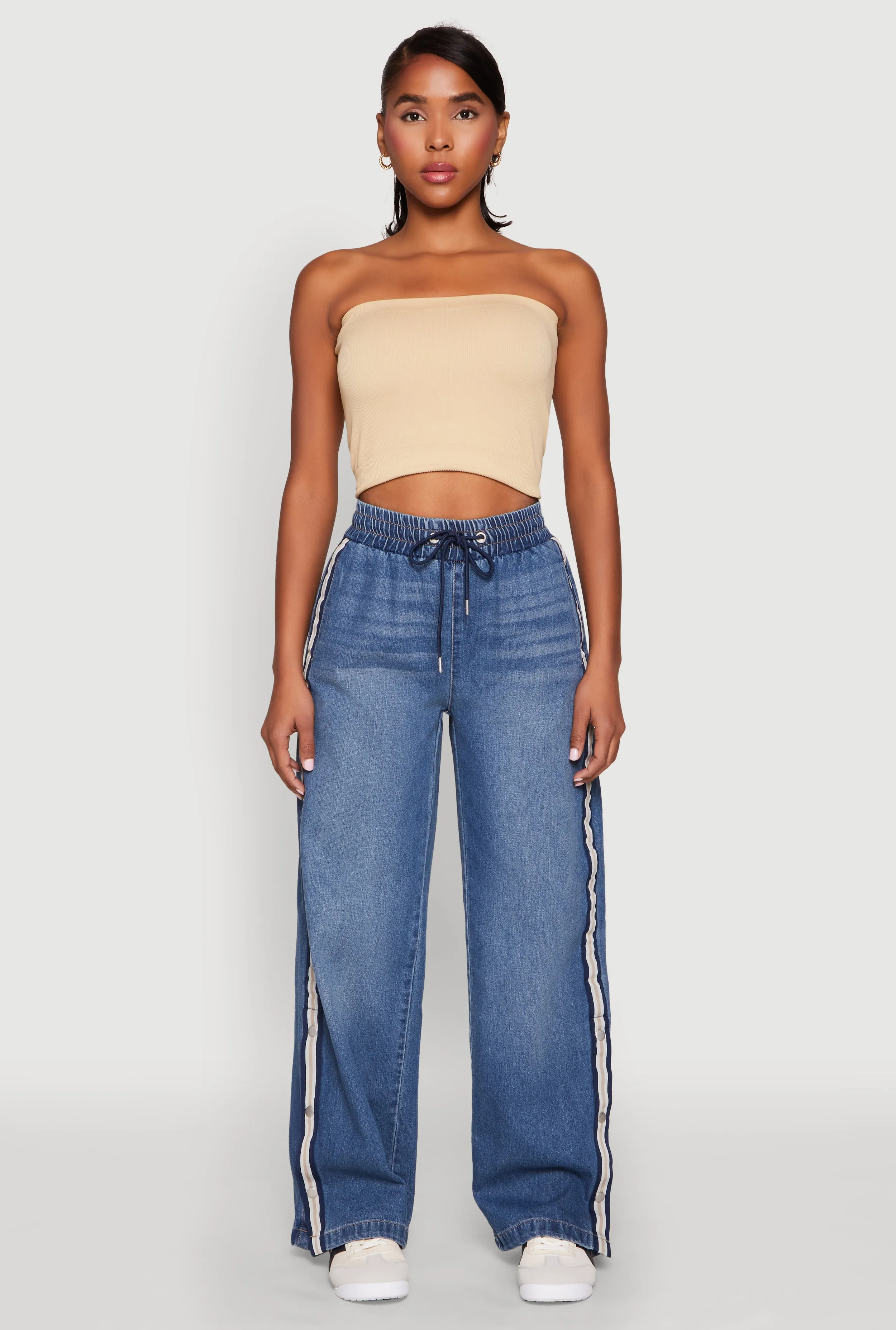 Almost Famous Contrast Trim Whiskered Jeans