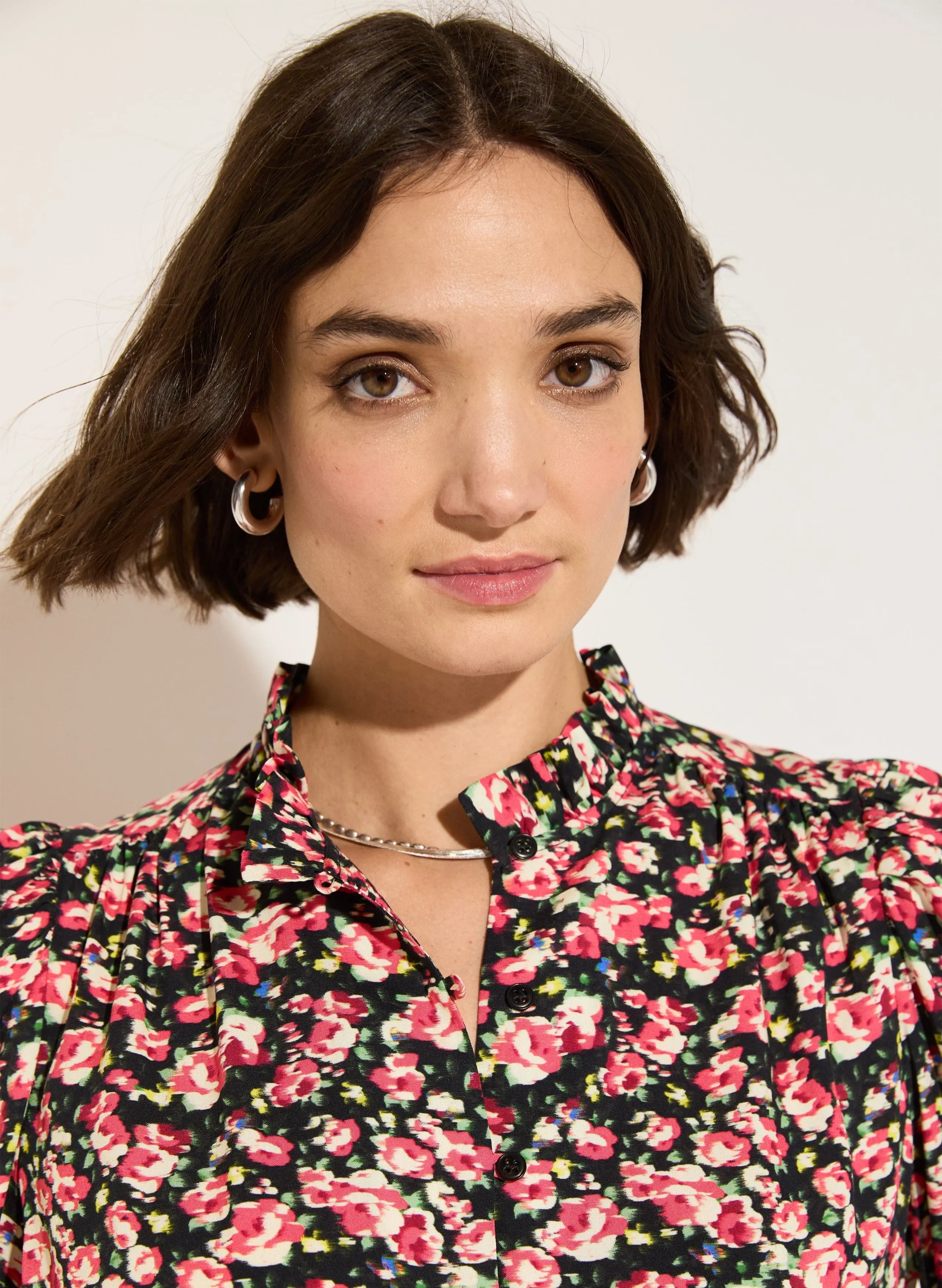 Melie LENZING™ ECOVERO™ Printed Blouse | Black Rose Floral