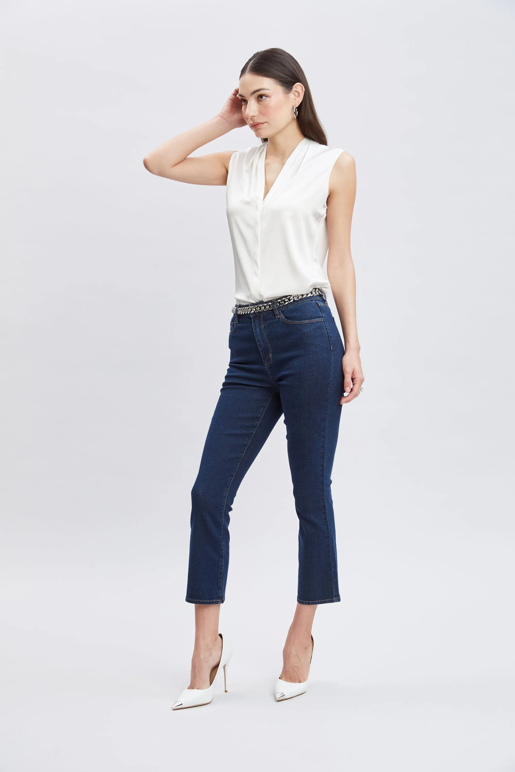 Micro Flare Cropped Jeans