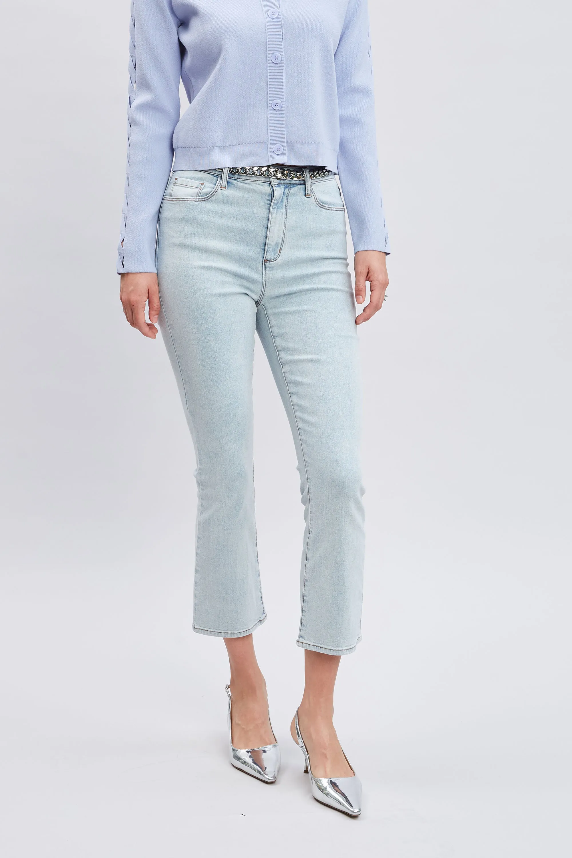 Micro Flare Cropped Jeans