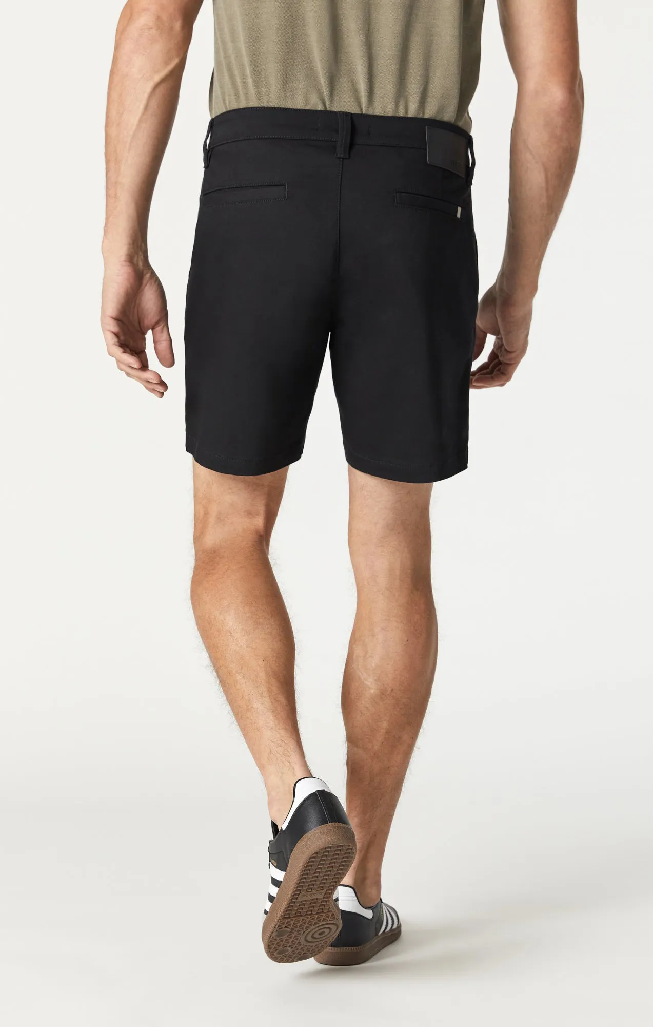 NATE SHORTS IN BLACK TECH
