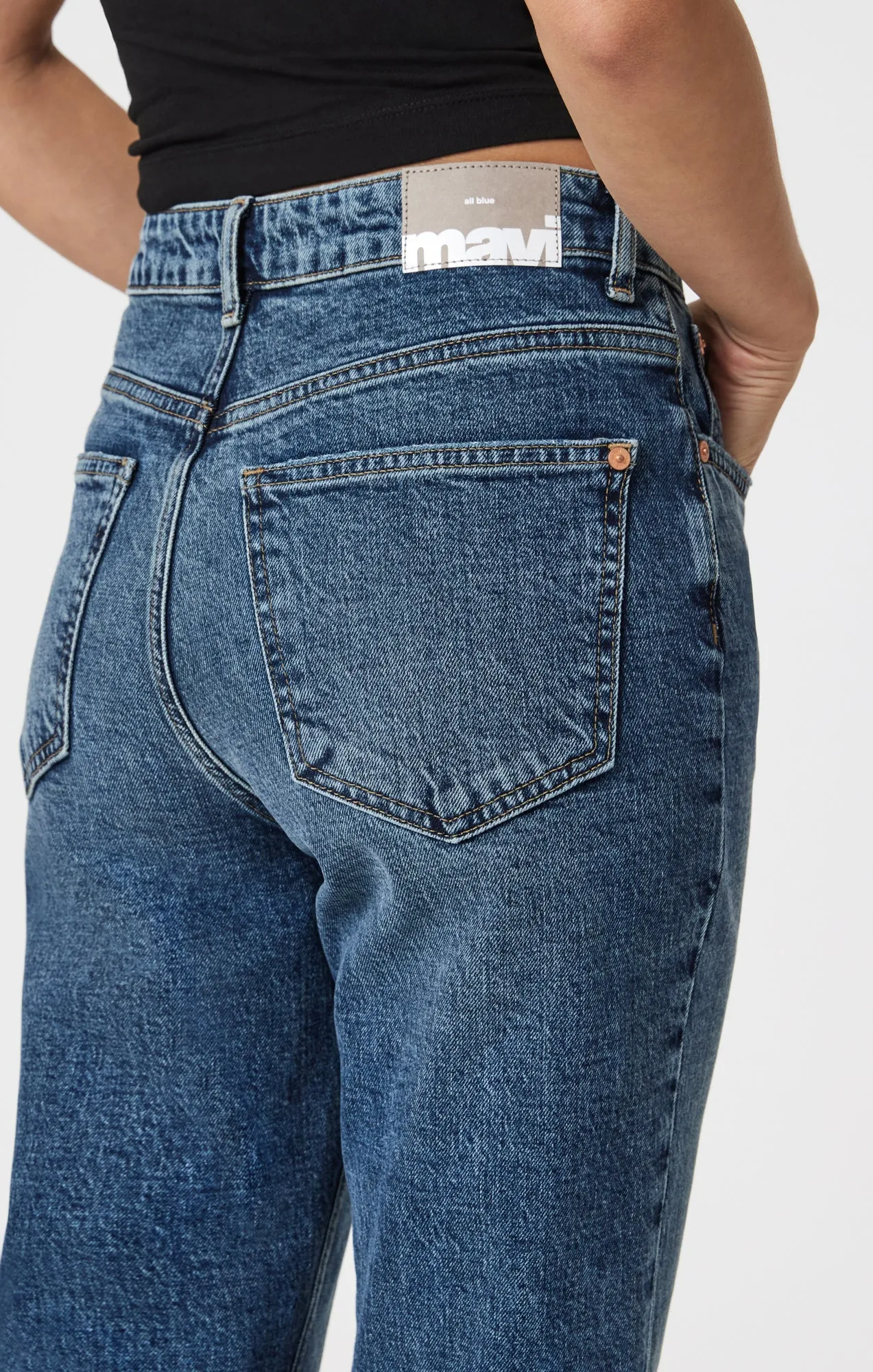 NEW YORK STRAIGHT LEG IN DARK USED CLASSIC BLUE