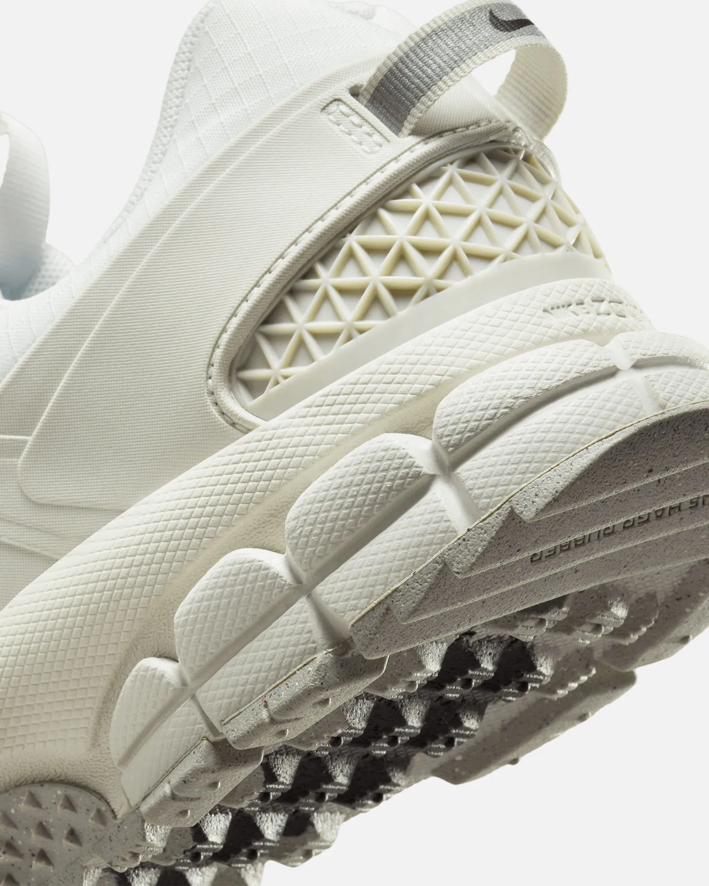 Nike Women's Zoom Vomero Roam Summit White/Summit White