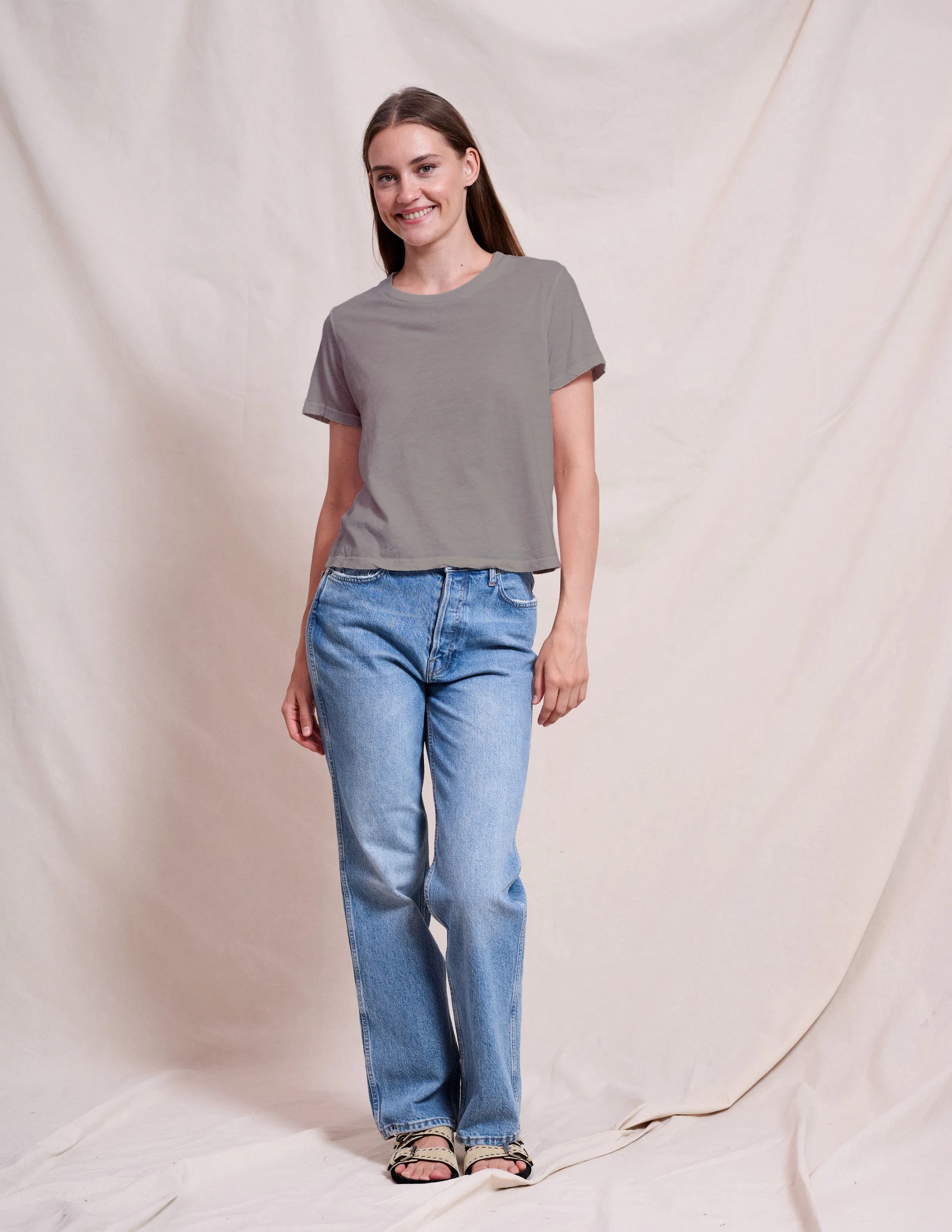 Sundry Crew Neck Tee in Fern