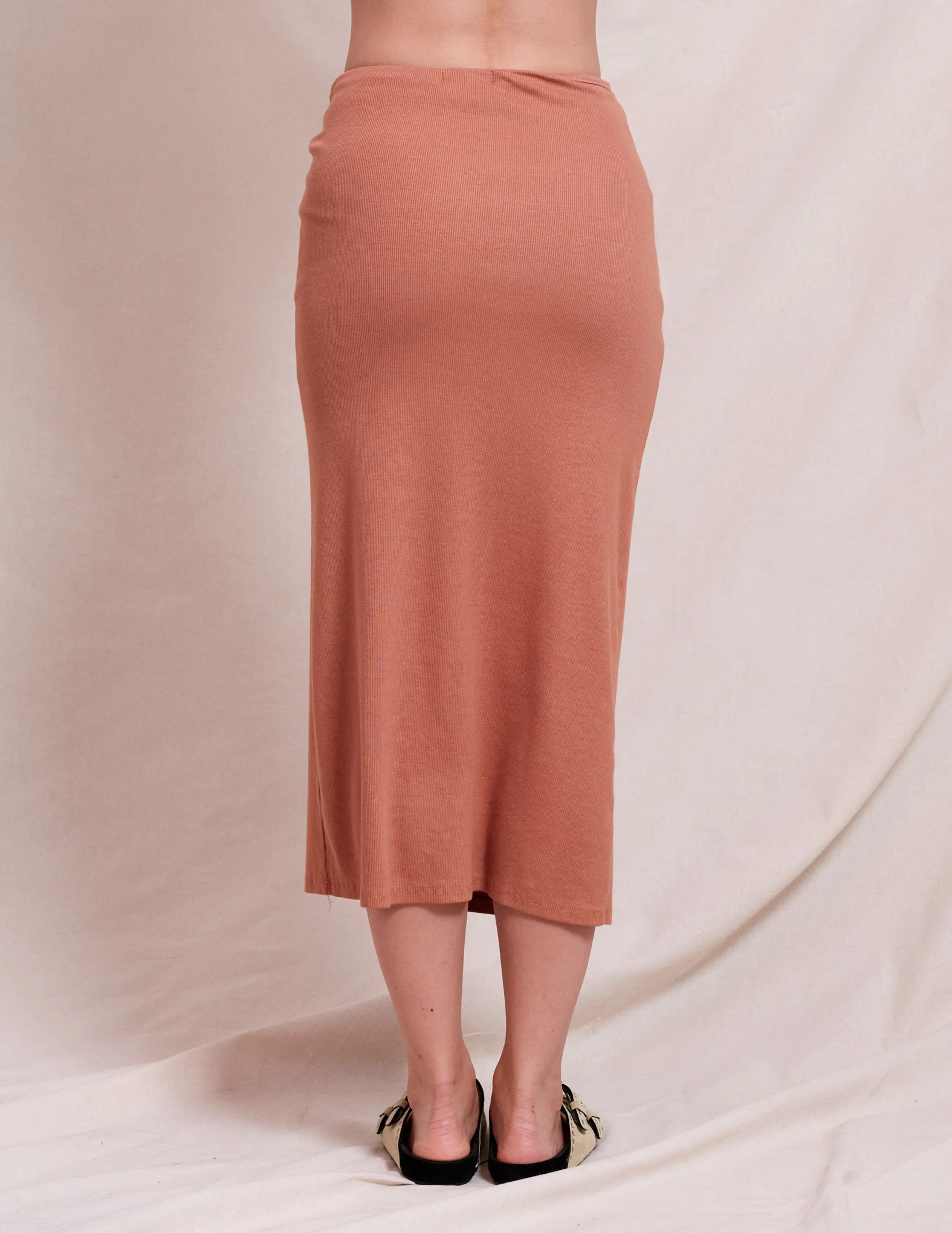 Sundry Front Twist Tee & Side Twist Skirt Set in Vintage Rust