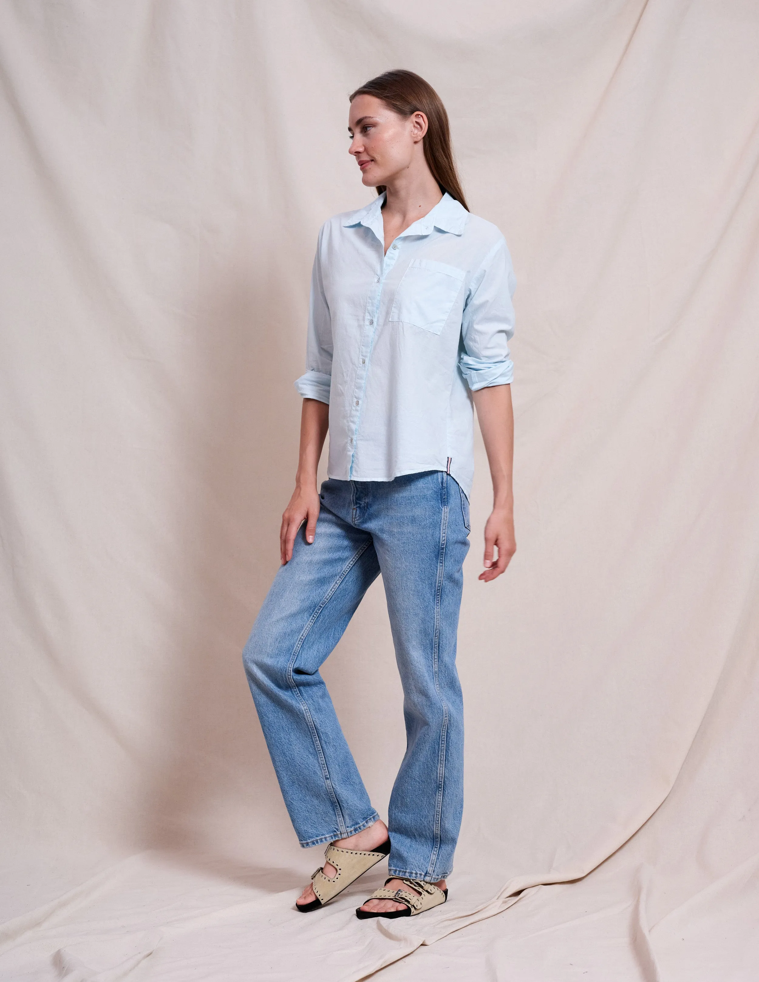 Sundry Motivation Classic Shirt in Icicle