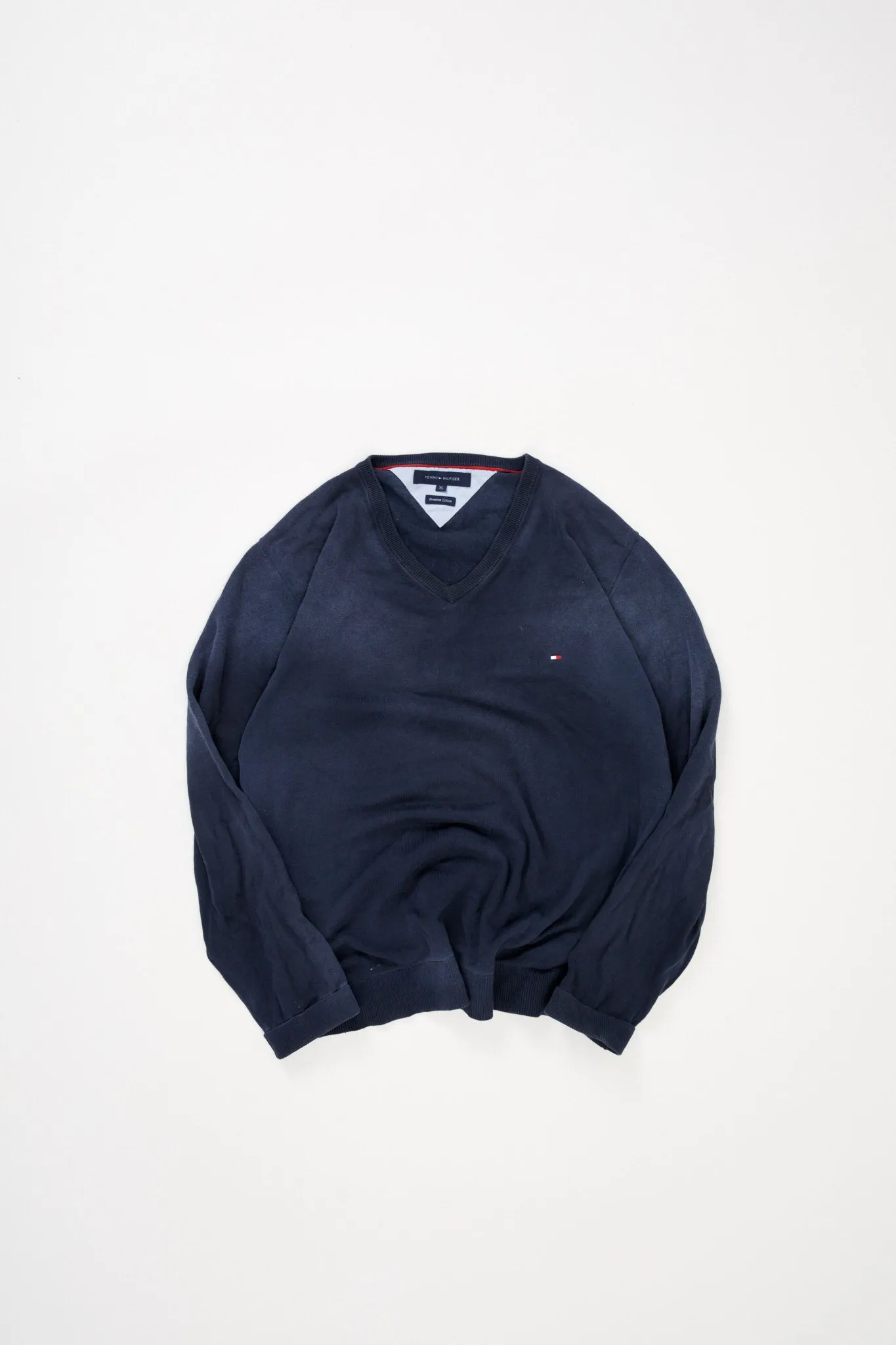 Tommy Hilfiger V-neck sweater (L)