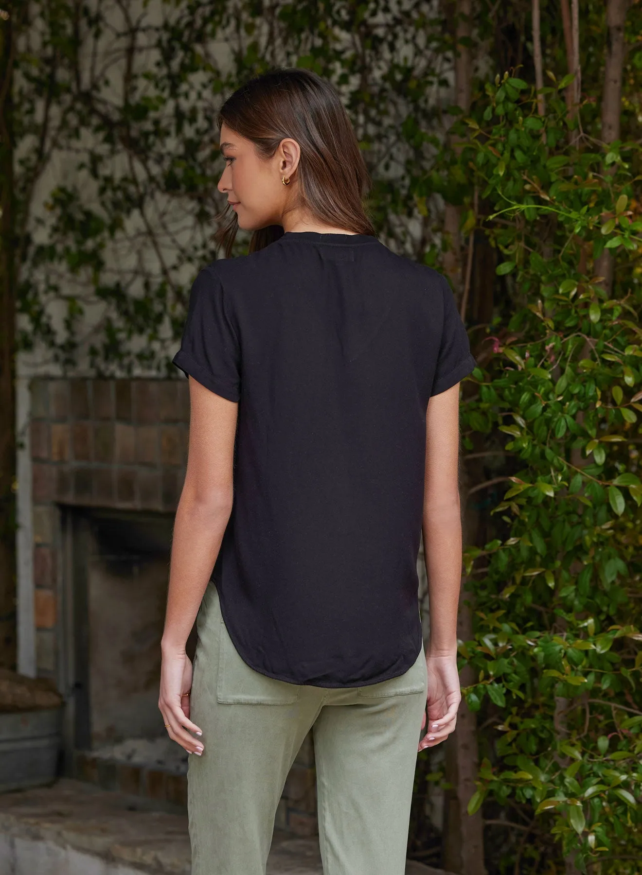 V-Neck Tee - Vintage Black