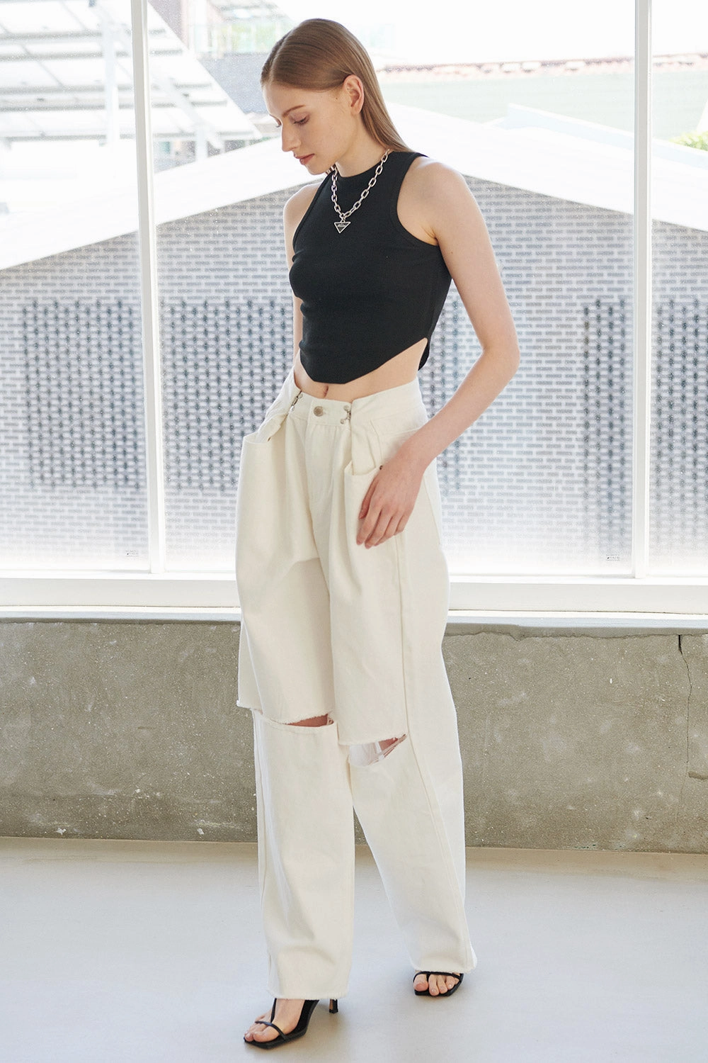 Vera Slash Cutout Jeans
