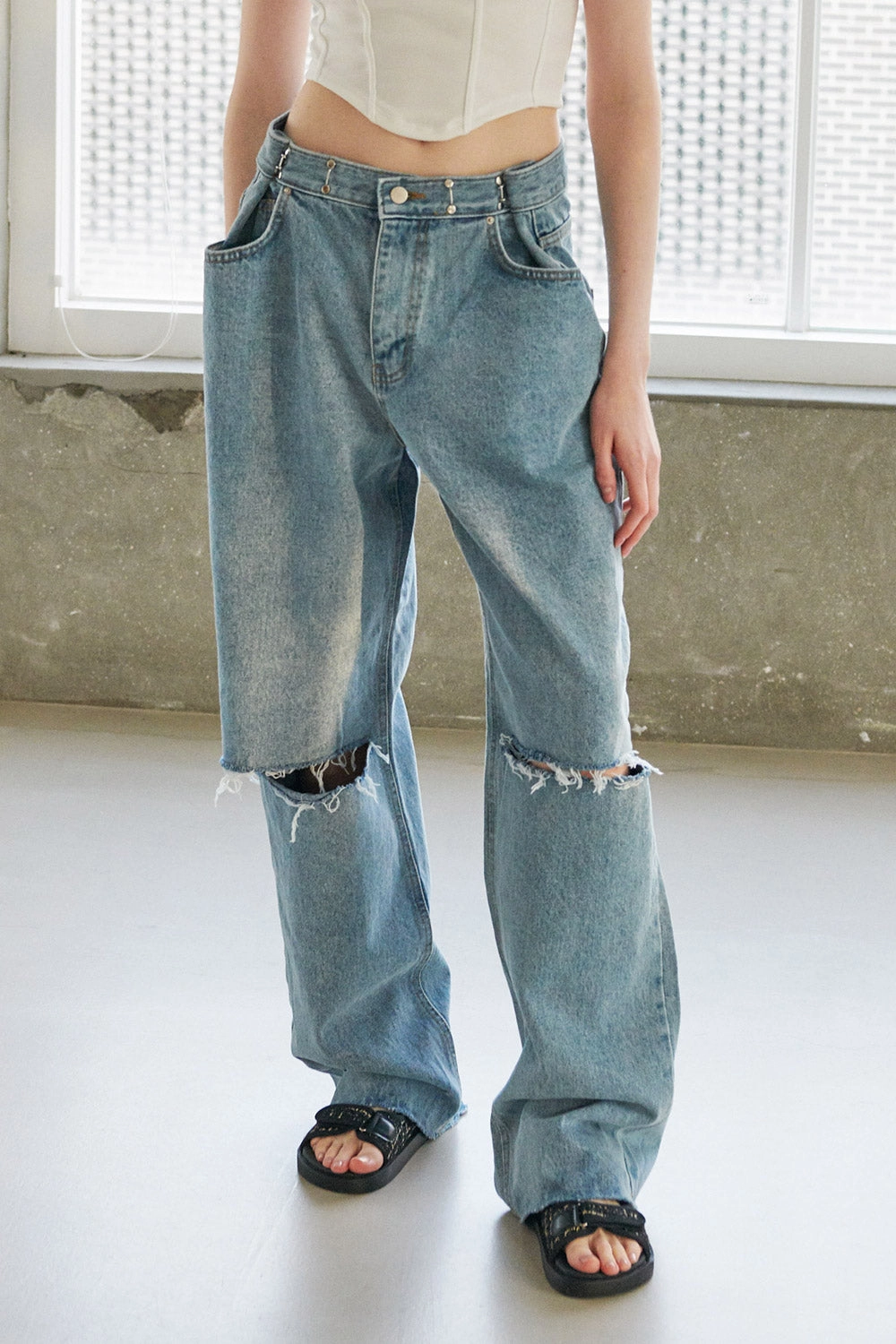 Vera Slash Cutout Jeans