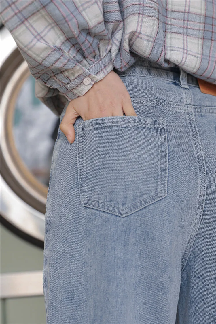 Wildflower Mom Jeans (Light Blue)