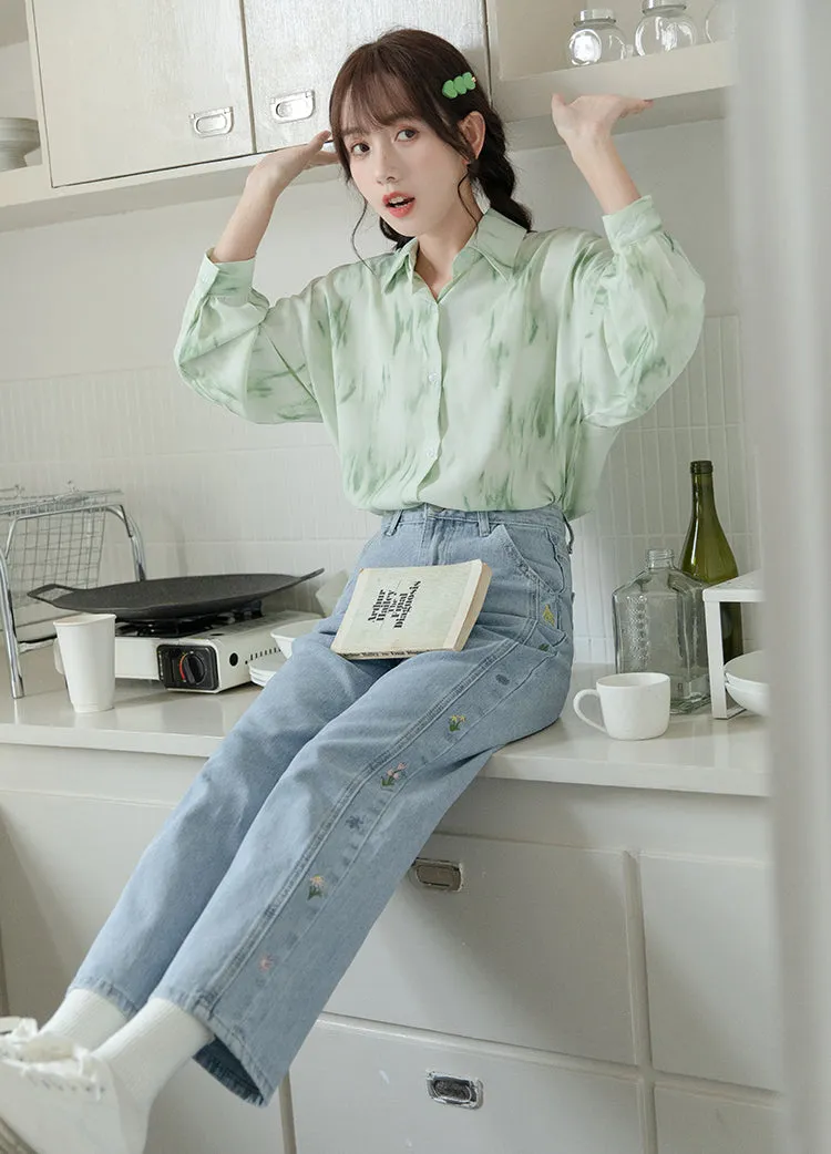 Wildflower Mom Jeans (Light Blue)
