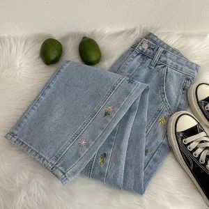 Wildflower Mom Jeans (Light Blue)